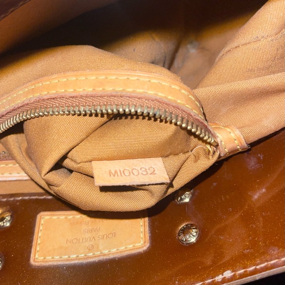 Louis Vuitton Monogram Vernis Reade PM in Brown - Picture 16 of 16